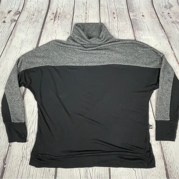 TEREZ black & metallic grey long sleeve mock neck lightweight sweater, size S - Picture 6 of 11